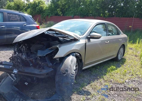 2016 Volkswagen Passat 1.8T Se z USA, uszkodzony, nr VIN 1VWBT7A30GC012432